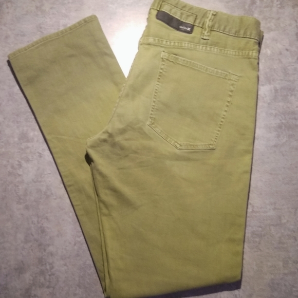 Hurley - Picture 1 of 1